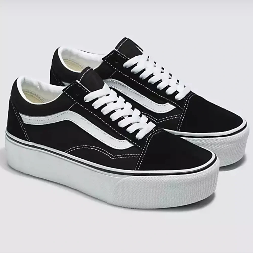 Vans WMNS Old Skool Stackform Suede/Canvas Black/True Wht VN0A7Q5M6BT Platforms